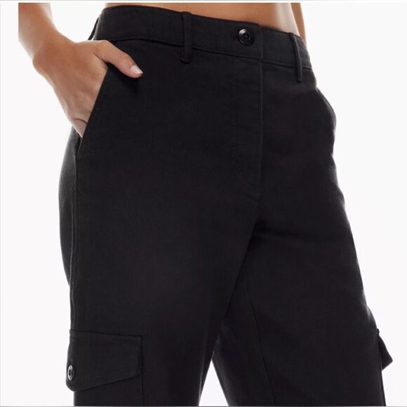 Aritzia Wilfred modern black cargo pant 6 - Picture 2 of 13